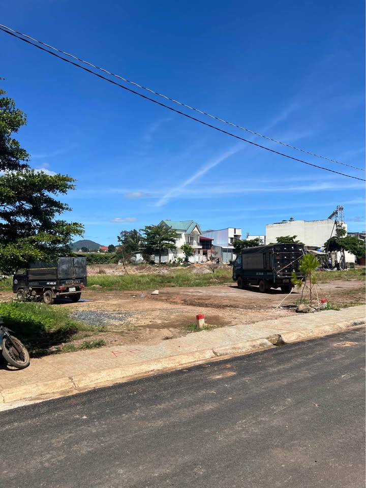 Đất nền Đức Trọng 300m² giá 5.8 tỷ - Tiềm năng đầu tư lớn!