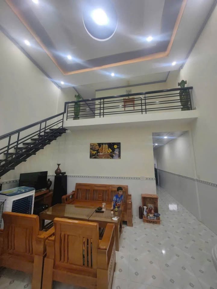 Nhà mới xây đẹp tại trung tâm thị trấn Liên Nghĩa, 88m² giá 2.3 tỷ - Sẵn sàng vào ở!