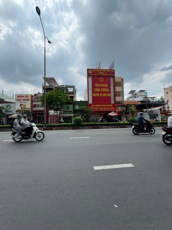 Bán nhà 2 mặt tiền Lê Đại Hành, Quận 11, 90.6m² - Vị trí đắc địa, đầu tư sinh lời!