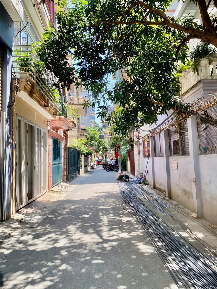 Nhà gần ĐH Thành Đô Hoài Đức 35m² giá 5.2 tỷ - Kinh doanh sầm uất!