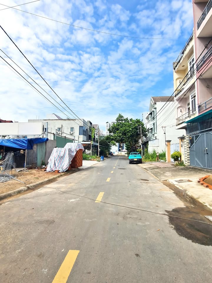 Đất nền KDC 10 Mẫu, Bình Trưng Đông, Quận 2 – 100m² giá chỉ 12.3 tỷ, sổ hồng riêng!