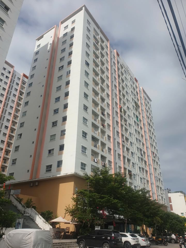 Chung cư Hoàng Quân Nha Trang 70m² giá 2.4 tỷ - Căn góc thoáng đẹp, sổ đỏ chính chủ!