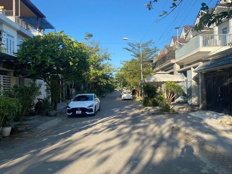 Nhà 2 Tầng KĐT Green City Thừa Thiên Huế 105m² giá 3.2 tỷ - Khu dân trí cao, không ngập lụt!