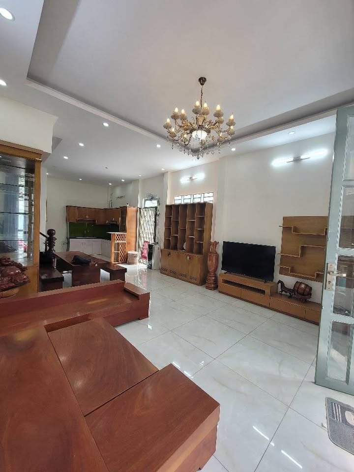 Nhà 3 tầng góc 2 mặt tiền đường Hà Huy Giáp 68m² giá 7 tỷ - Đầu tư sinh lời cực tốt!