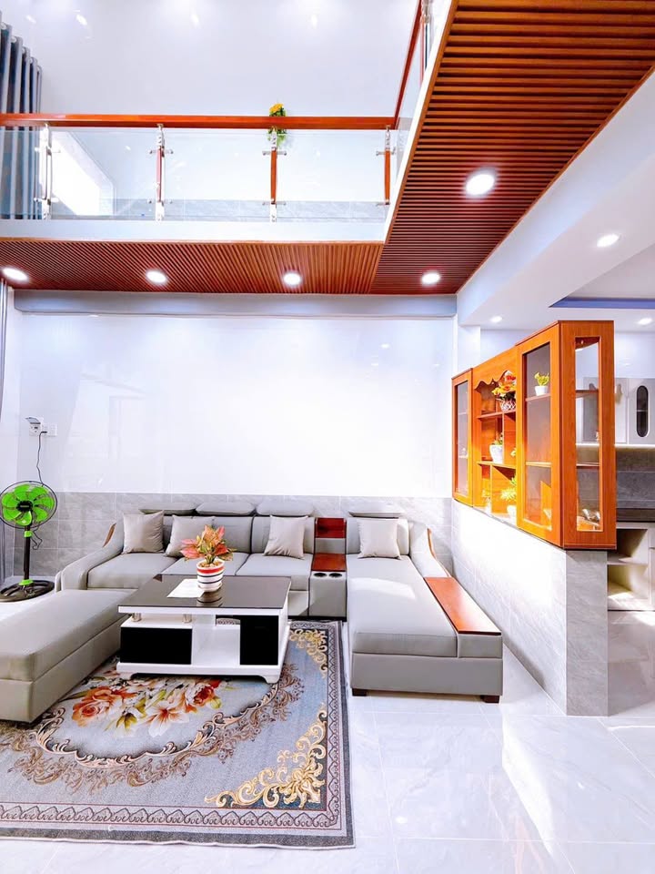 Nhà đẹp Tây Ninh 130m² giá 1.69 tỷ - Full nội thất cao cấp!