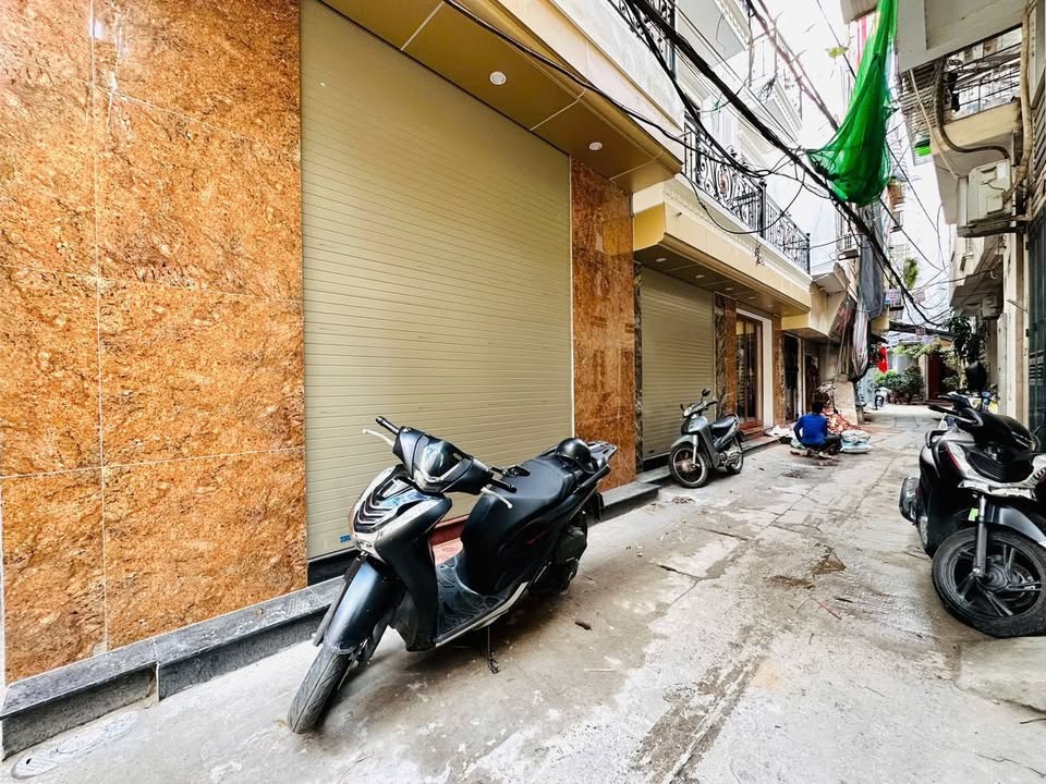 Nhà Tân Ấp Ba Đình 22m² giá 5 tỷ - Kinh doanh nhỏ, lô góc thoáng sáng!