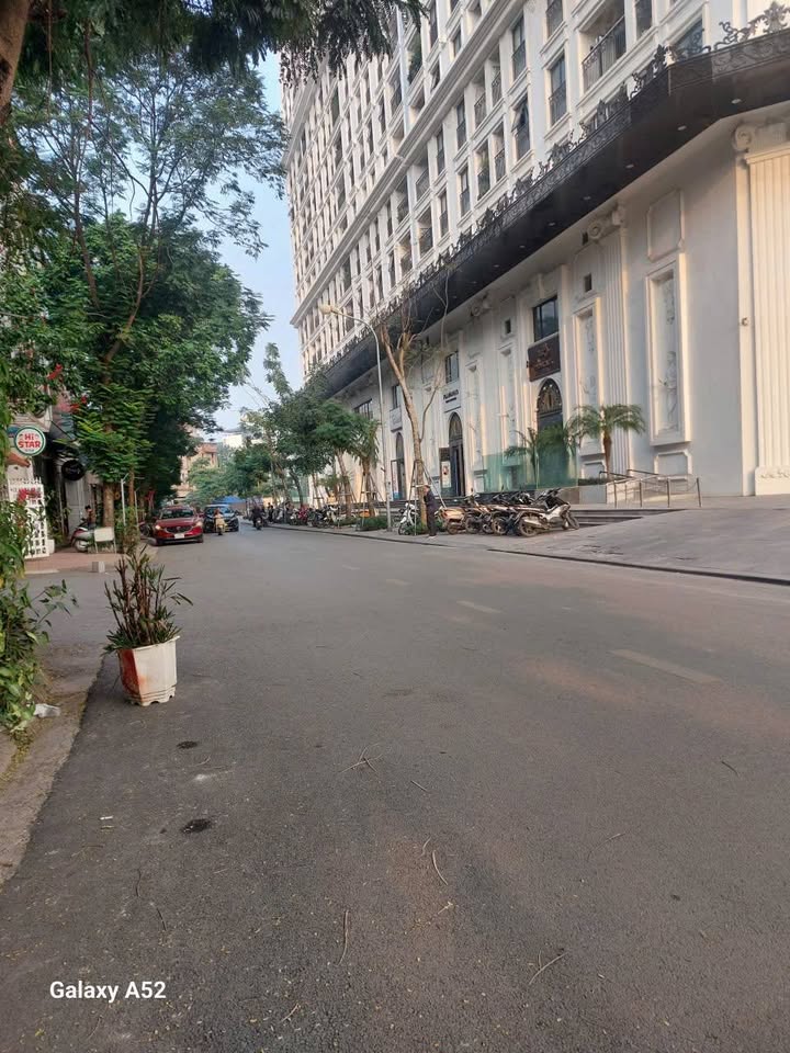 Nhà đẹp lô góc Nguyễn Hoàng, Q.Nam Từ Liêm, 66m² giá 19.2 tỷ - Đầu tư sinh lời ngay!