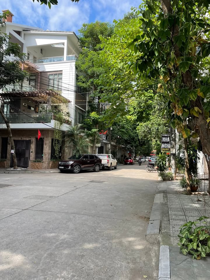 Nhà phố Xuân La Tây Hồ 67m² giá 41.5 tỷ - Khu biệt thự yên tĩnh