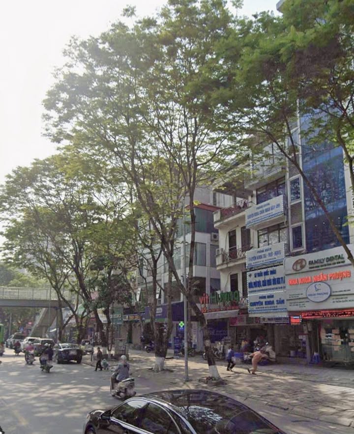 Nhà mặt phố Trần Quốc Hoàn Cầu Giấy 45m² giá thỏa thuận - Kinh doanh sầm uất!