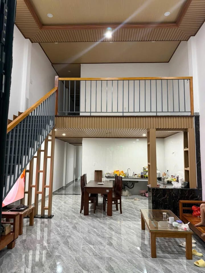 Nhà phố Hòa Xuân Đà Nẵng 107m² giá 6.3 tỷ - Sạch đẹp, chính chủ bán gấp!