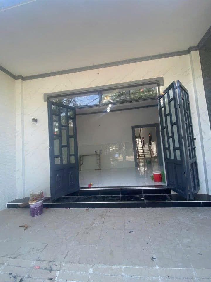 Nhà tái định cư Long Hải 108m² giá 3.29 tỷ - Thương lượng ngay!