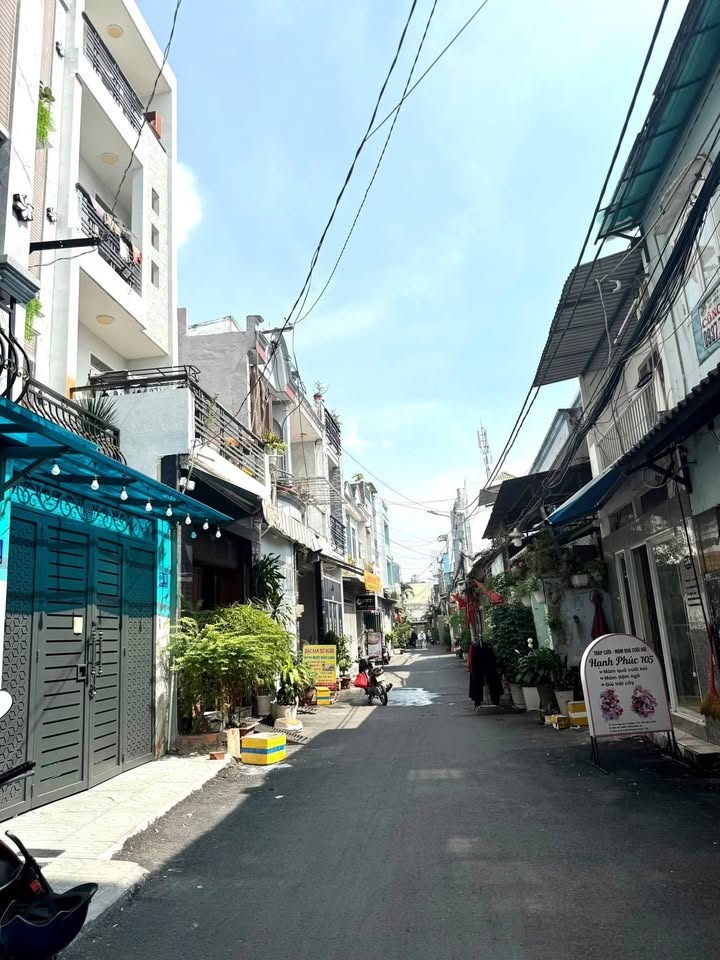 Nhà phố đường Nguyễn Tư Giản, Gò Vấp 50m² giá 9.5 tỷ - Đầu tư sinh lời ngay!