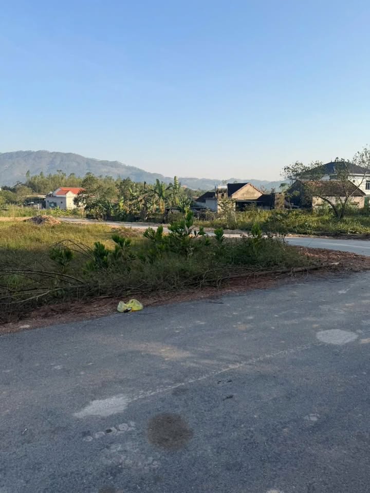 Đất nền xóm 3, xã Nam Nghĩa, huyện Nam Đàn 270m² giá 900 triệu - Lô góc 2 mặt tiền thông thoáng!