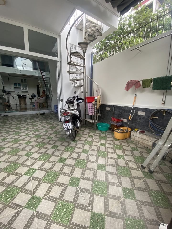 Nhà riêng Bình Trưng Đông 86m² giá 9.6 tỷ - Thích hợp cho gia đình đông người!