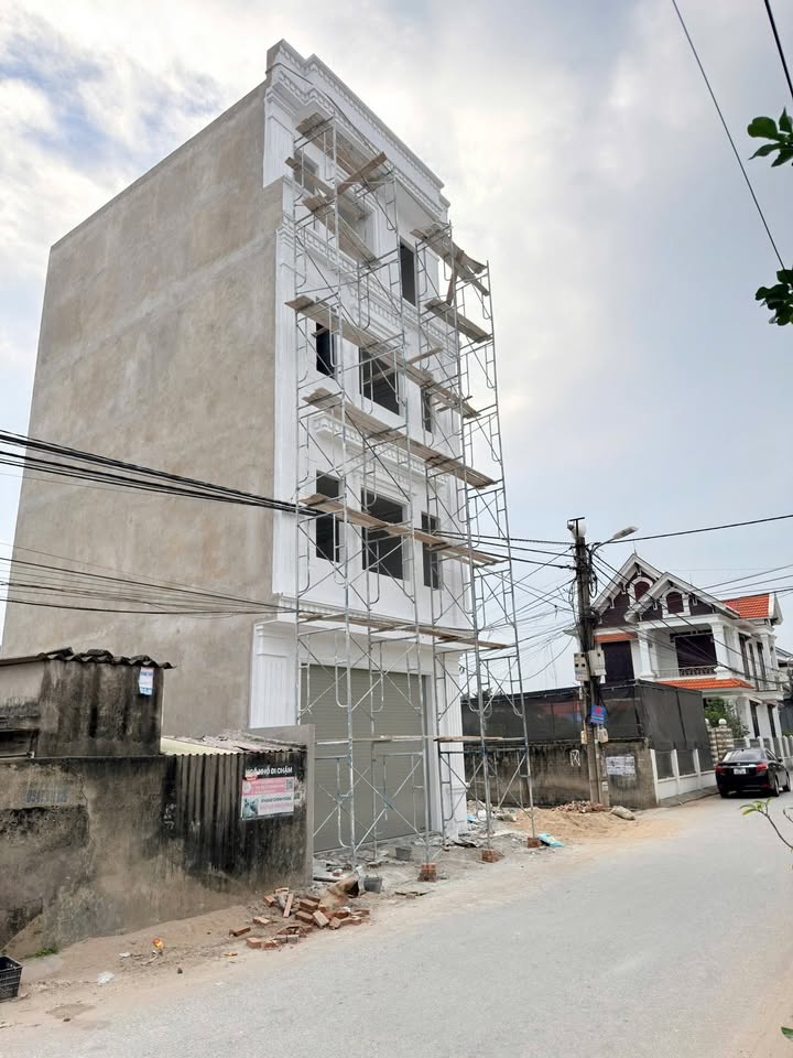 Nhà phố kinh doanh Hồng Thái, An Dương 44m² giá 3.95 tỷ - Mặt tiền 7m, sẵn sàng hoạt động!