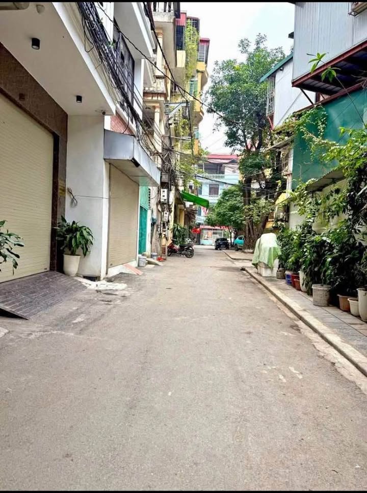 Nhà 3 tầng Thượng Cát 46m² giá 8.5 tỷ - Khu vực dân trí cao