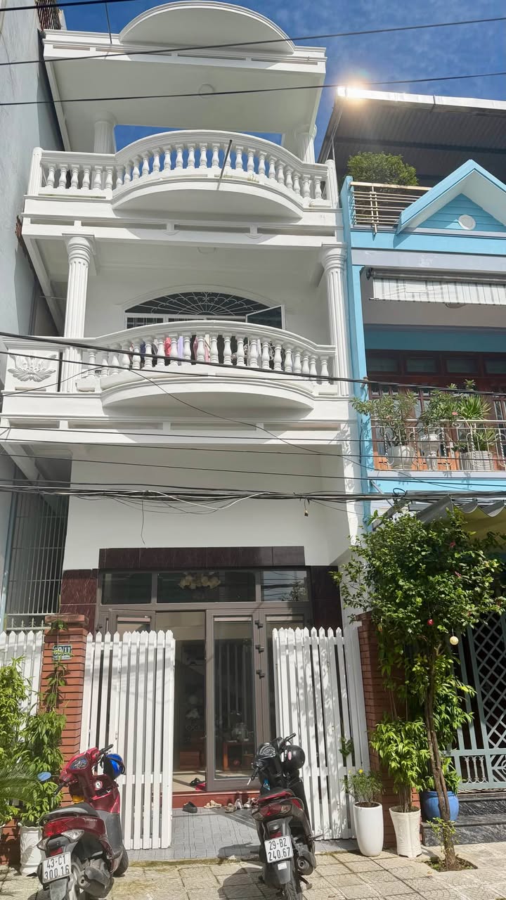 Nhà phố Hòa Cường Nam 72m² giá 7.35 tỷ - Tiện ích đầy đủ, gần công viên Châu Á!