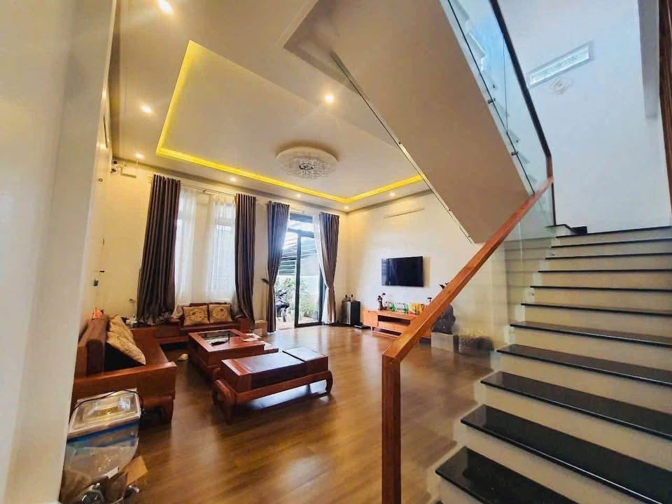 Nhà ở B' Lao, Bảo Lộc 126m² giá 3.8 tỷ - Hẻm xe hơi vào tận nhà!