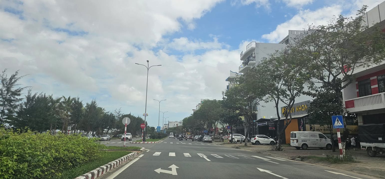 Đất mặt tiền đường Lê Đình Lý, Hải Châu 105m² giá chỉ 1X tỷ - Cơ hội đầu tư sinh lời!