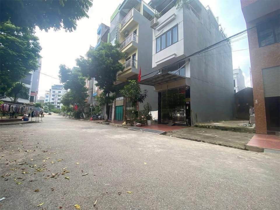 Đất tái định cư Tu Hoàng, Nam Từ Liêm, 43m² giá 9 tỷ - Tiềm năng đầu tư sinh lời!