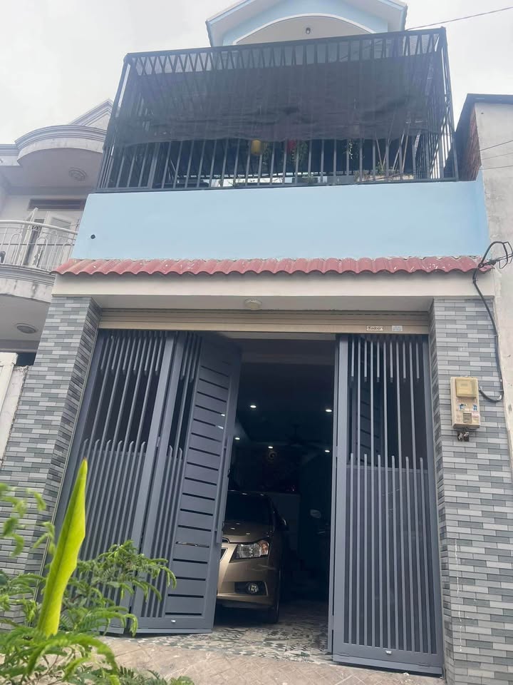 Nhà 1T2L Hẻm Xe Hơi Đường 182, Thủ Đức 50m² giá 5.7 tỷ - Sổ đỏ chính chủ!