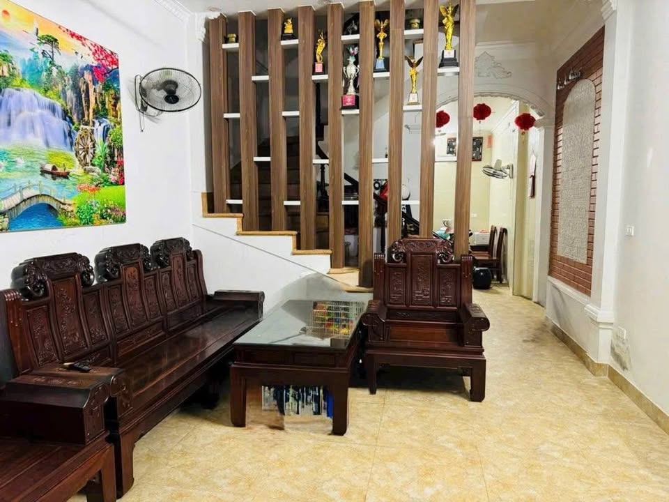 Nhà Đẹp Định Công Hoàng Mai 56m² giá 12.5 tỷ - Full nội thất, sẵn sàng vào ở!