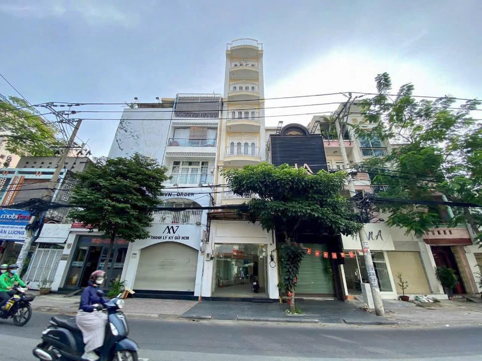Nhà mặt tiền Hoàng Văn Thụ, Phú Nhuận, 50.64m² giá 17.5 tỷ - Đầu tư sinh lời ngay!