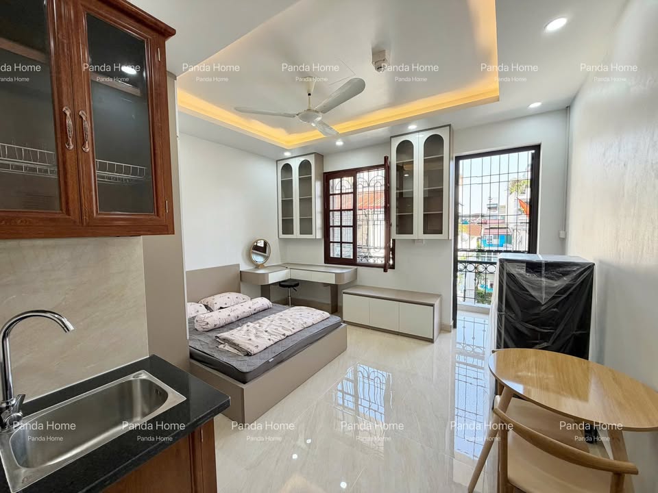 Căn hộ Studio cho thuê tại phố Thái Thịnh, Đống Đa 32m² - Full nội thất, sẵn sàng vào ở!
