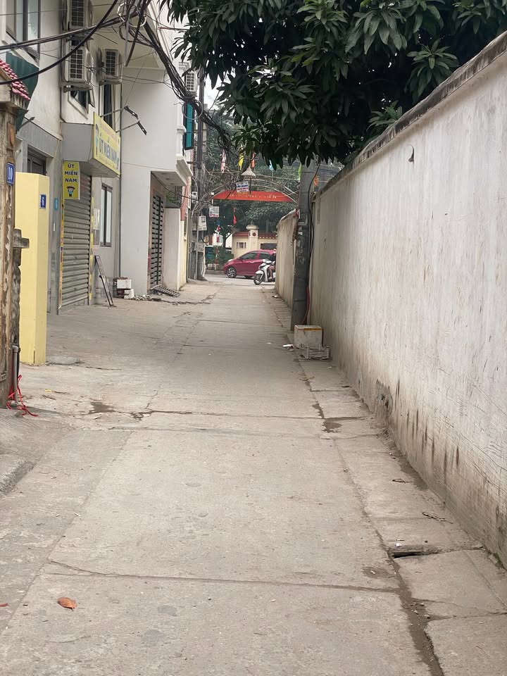 Nhà cho thuê tại Ngõ 136 Cầu Diễn 55m², 5 tầng - Thiết kế hiện đại, gần Đại học Công nghiệp!