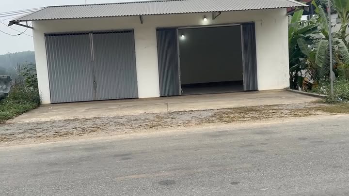 Cho thuê nhà cấp bốn tại xã Phú Thành, huyện Lạc Thủy - Mặt tiền rộng 14m, khu vực kinh doanh sầm uất