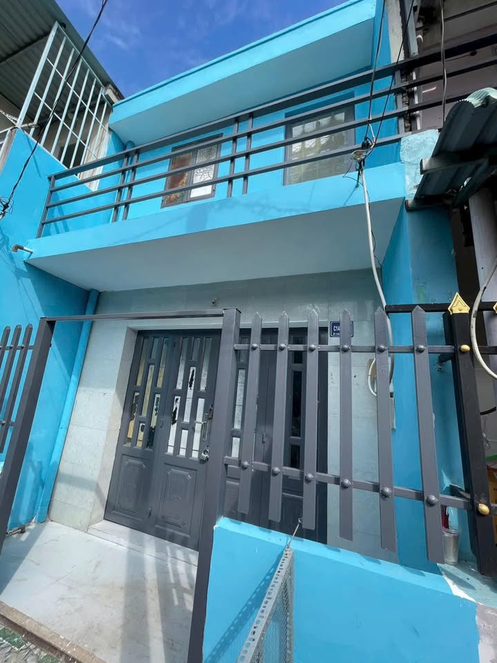 Nhà bán Hưng Long, Bình Chánh 40m² giá 739 triệu - Sẵn sàng công chứng ngay!