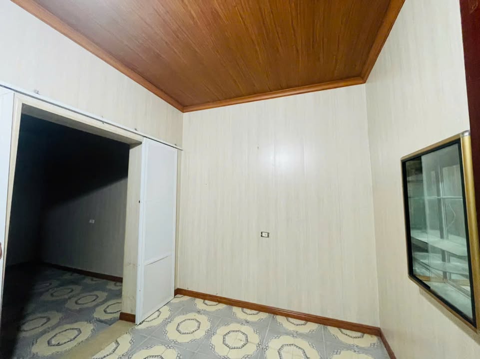 Cho thuê mặt bằng 2 tầng đường Đinh Công Trứ 120m² giá 11 triệu - Không gian linh hoạt cho mọi mô hình kinh doanh!