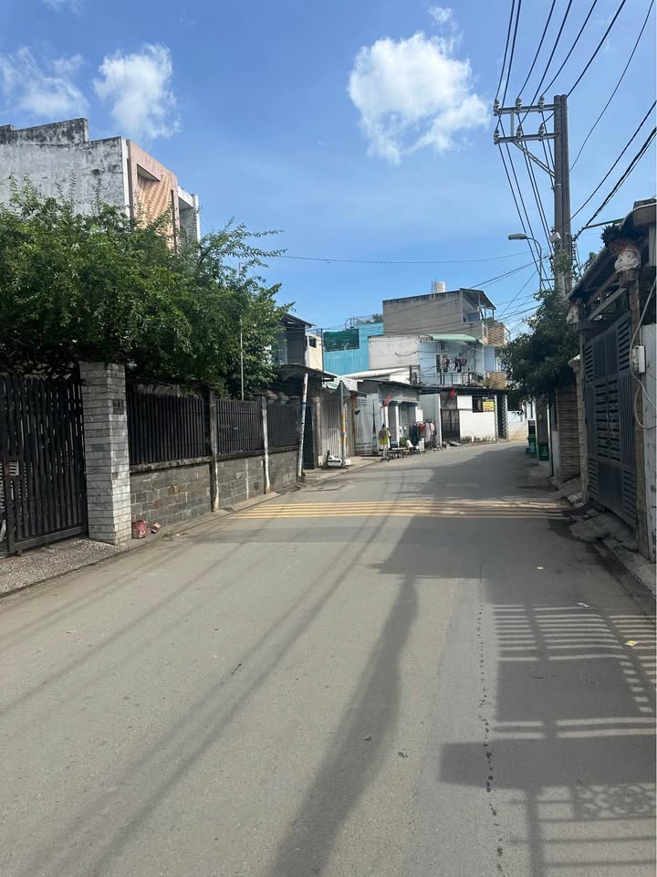 Nhà phố Tăng Nhơn Phú A, Thủ Đức 77m² giá 5,3 tỷ - Ô tô vào tận nhà!