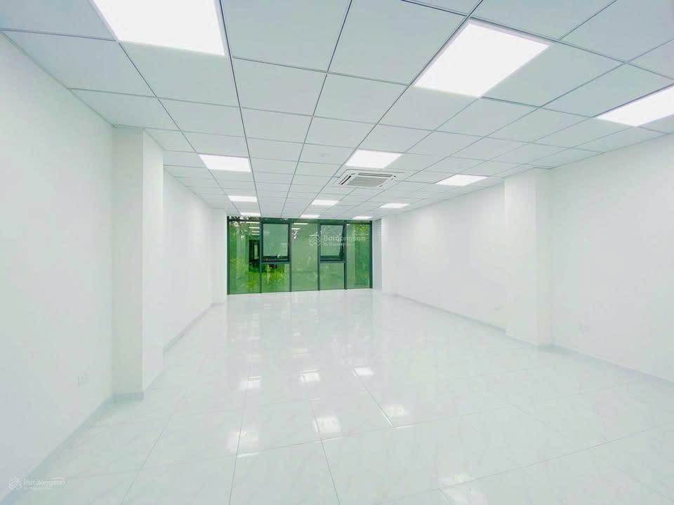 Văn phòng cho thuê Lê Văn Lương, Thanh Xuân 50m² - Giá chỉ 11 triệu/tháng!