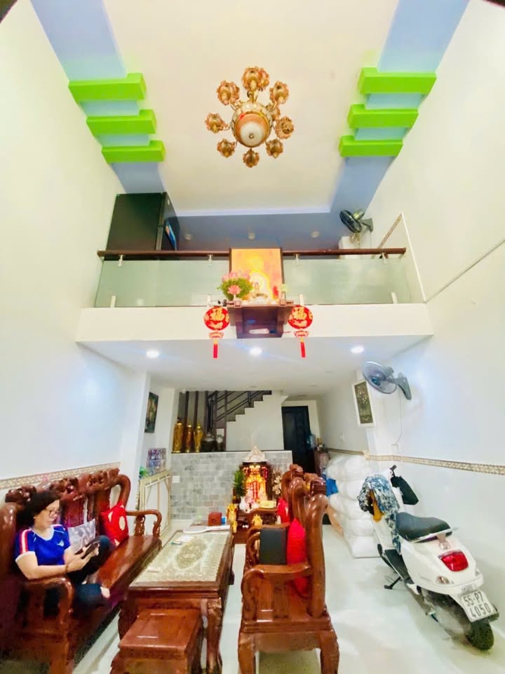 Nhà 4 tầng Hẻm xe tải Phú Thọ Hòa 68m² giá 8.2 tỷ - Nội thất gỗ cao cấp!