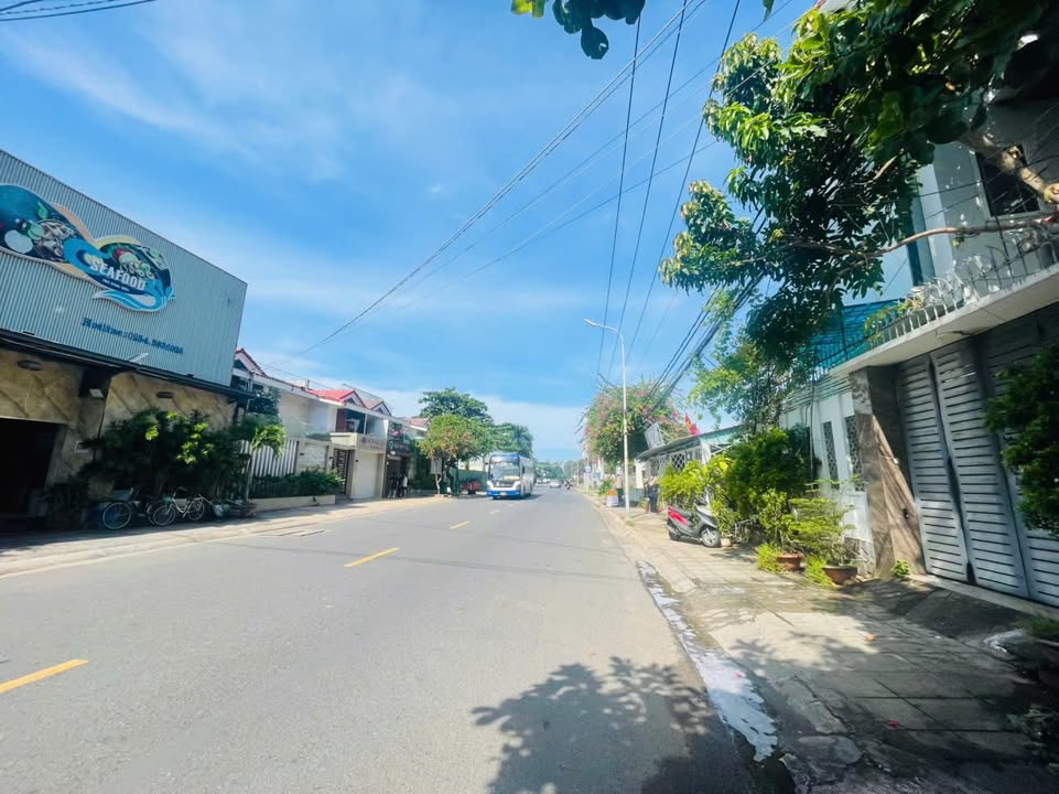 Nhà Trần Phú Vũng Tàu 171m² giá 15.5 tỷ - Gần biển, đầy đủ tiện ích!