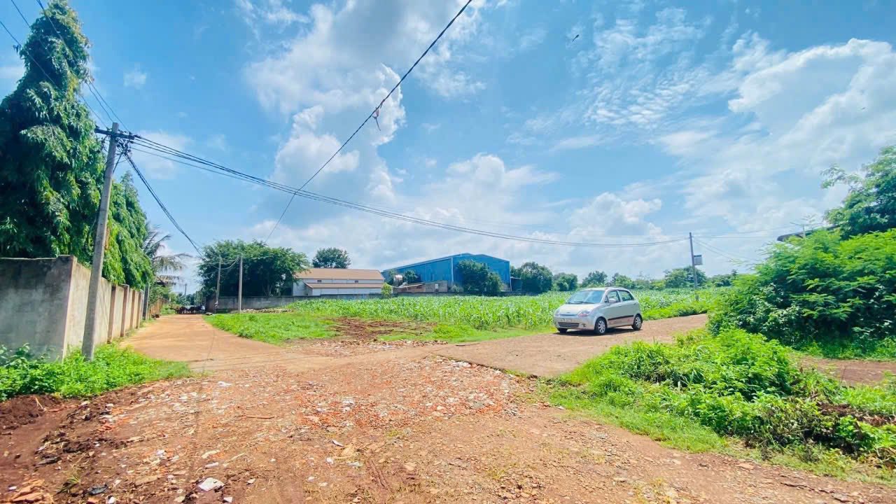 Đất nền mặt tiền B3 Cư Êbur Buôn Ma Thuột 725m² giá 9.6 tỷ - Đầu tư sinh lời ngay!