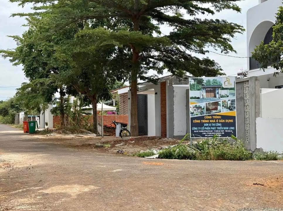 Đất mặt tiền đường G, xã Cư Êbur 180m² giá 1.6 tỷ - Đầu tư sinh lời ngay!