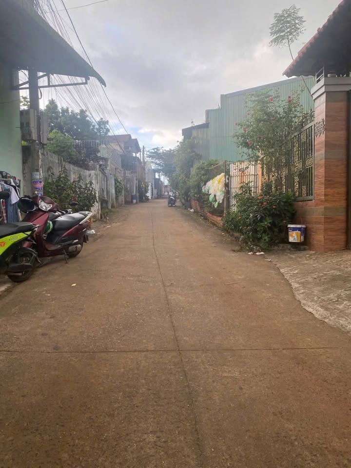 Đất thổ cư hẻm Hùng Vương Tân Lập 105m² giá 2.35 tỷ - Khu dân cư sầm uất!