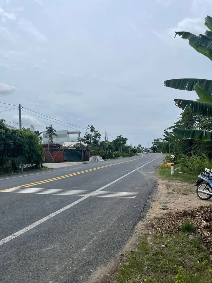 Đất mặt tiền Quốc lộ 57, xã Phú Phụng, 206.7m² - Cơ hội đầu tư sinh lời!