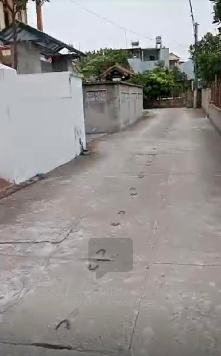 Đất thổ cư 50m² + Nhà cấp 4 xã Yên Lãng 110m² giá 2 tỷ - Đường ô tô vào tận nơi!