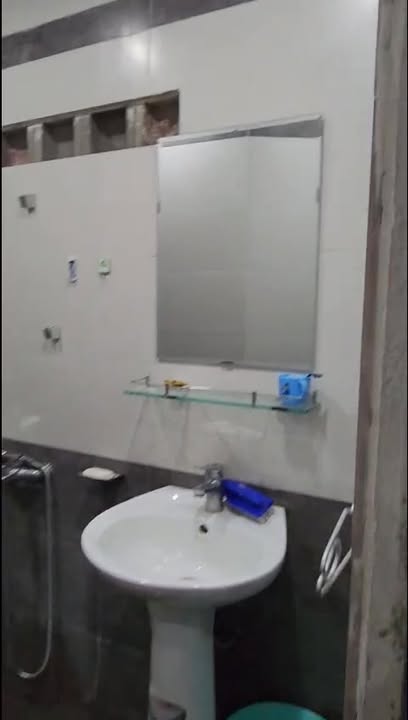 Nhà nguyên căn cho thuê Đà Lạt 100m² giá 5.5 triệu - Ô tô đậu cửa, khu trung tâm