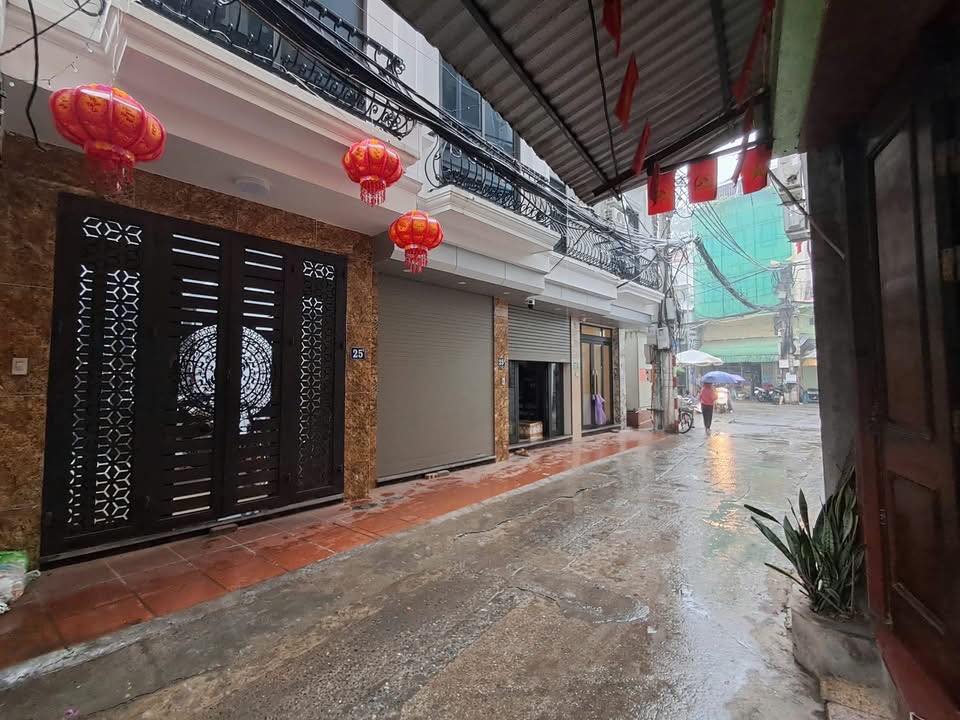 Nhà mặt ngõ Xuân La Tây Hồ 53m² giá 16 tỷ - Kinh doanh sầm uất, thang máy