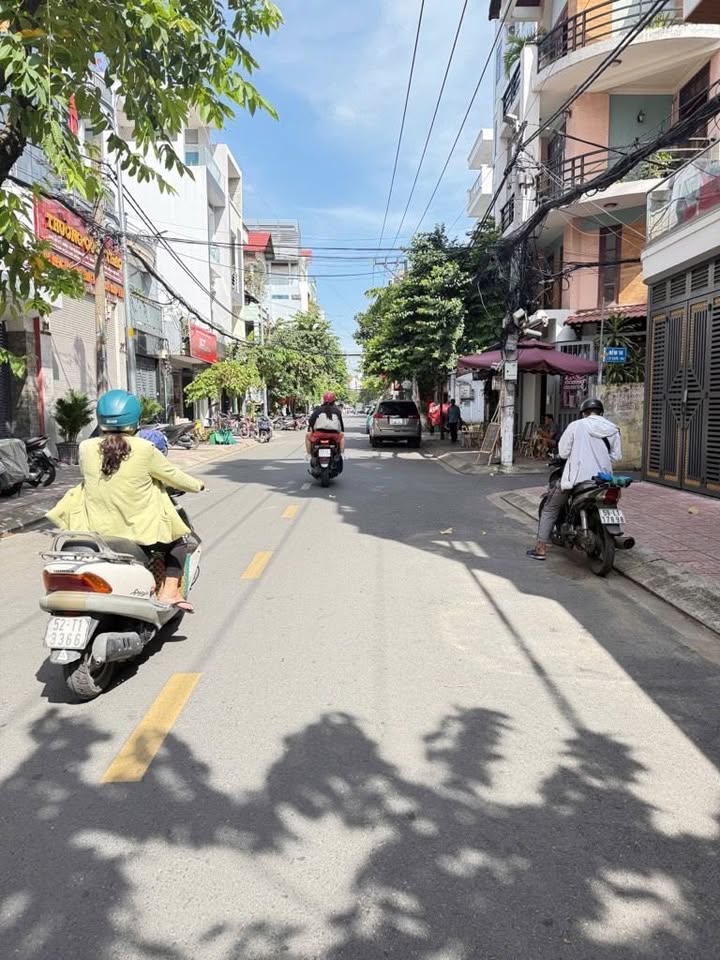 Nhà lô góc mặt tiền Nhất Chi Mai Tân Bình 72m² giá 15 tỷ - Vừa ở vừa kinh doanh!