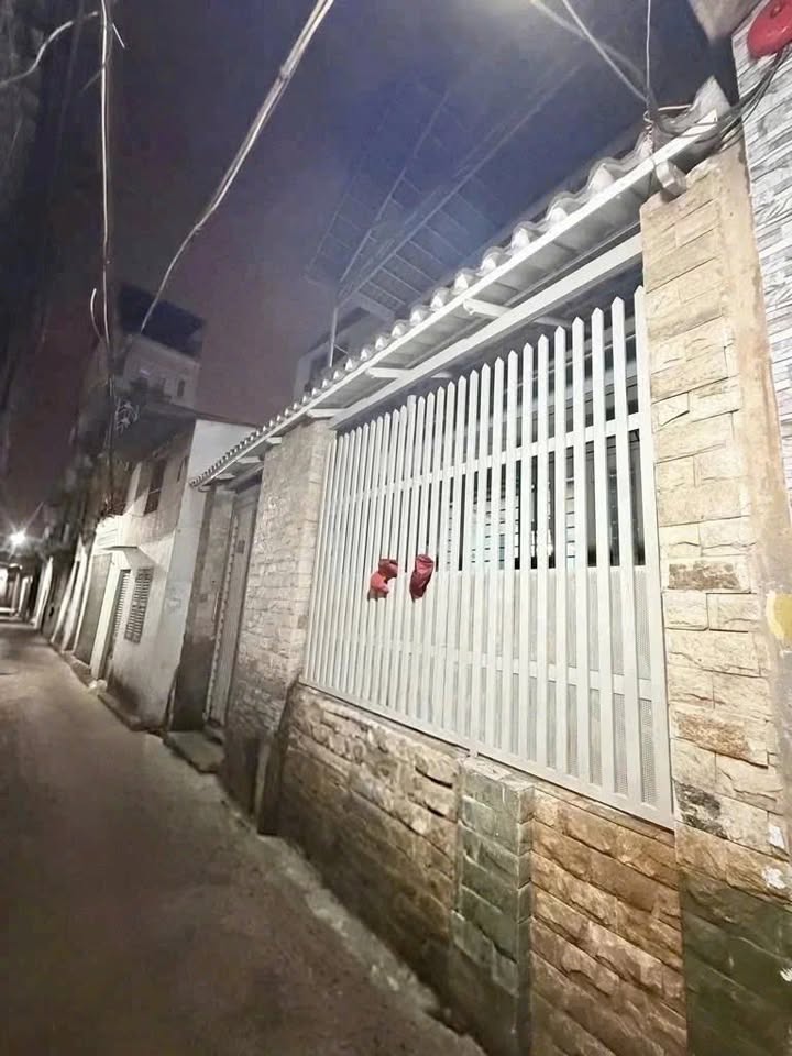 Nhà 2 tầng Tôn Đản, P.15, Quận 4, 73m² chỉ 5.7 tỷ - Nhà đẹp, vào ở ngay!