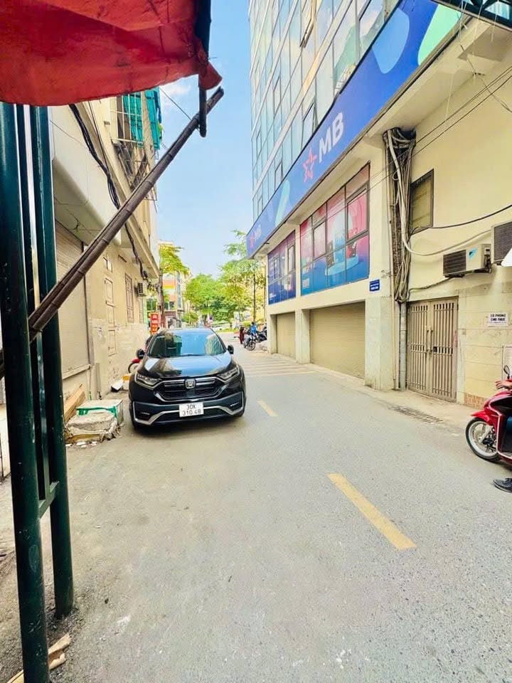 Nhà riêng Tân Mai 12m² giá 1.85 tỷ - Full nội thất, sẵn sàng vào ở!