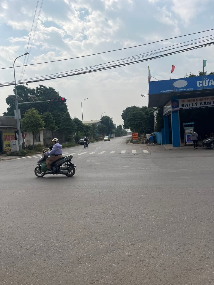 Đất nền mặt tiền Quốc lộ 295, Lạng Giang 92m² giá 4 tỷ - Đầu tư sinh lời hấp dẫn!