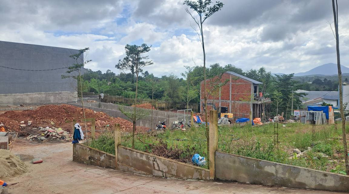 Đất Thủy Xuân 100m² giá 1.6 tỷ - Cách mặt tiền 30m!