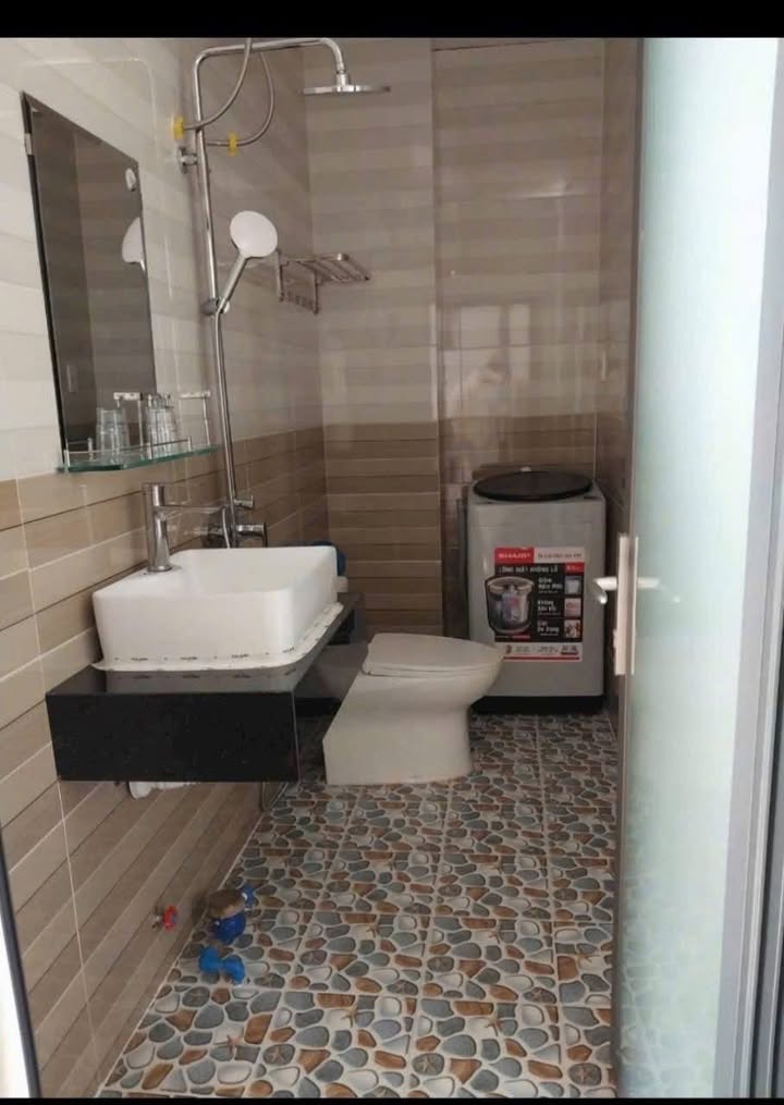 Cho thuê phòng 40m² tại Triệu Việt Vương - Full nội thất, giá chỉ 4.5 triệu!