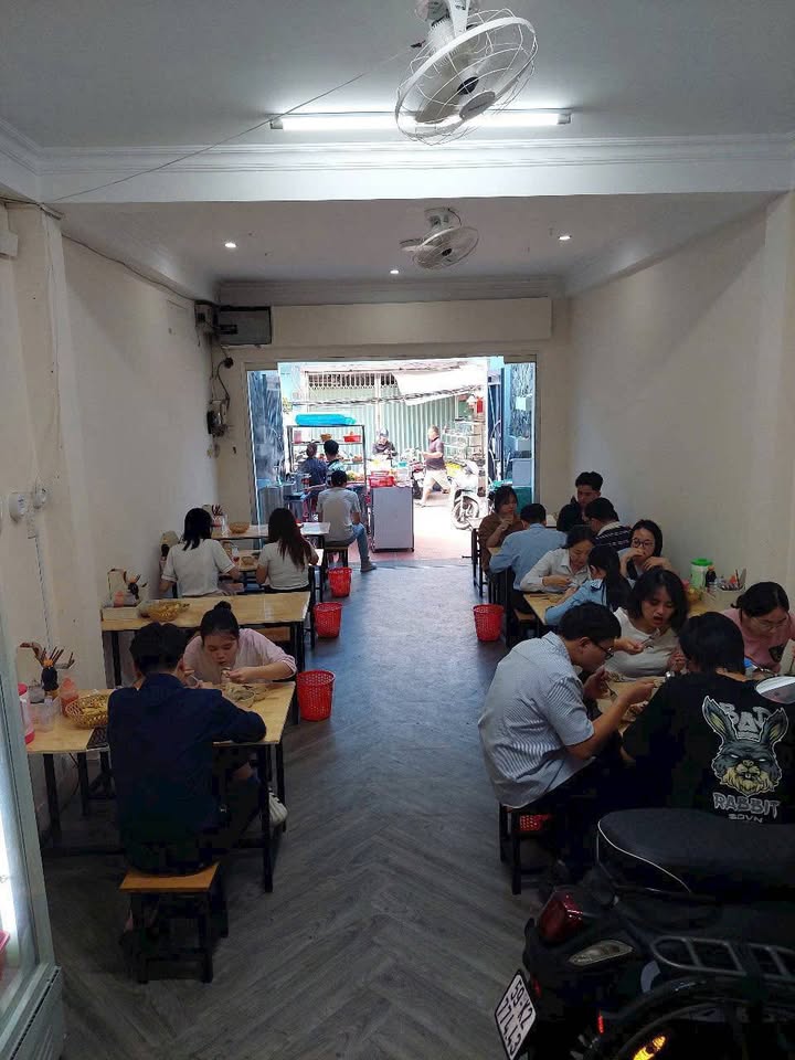 Store cho thuê tại 100 Nguyễn Công Trứ, Quận 1 - Diện tích 45m² chỉ 7 triệu/tháng!